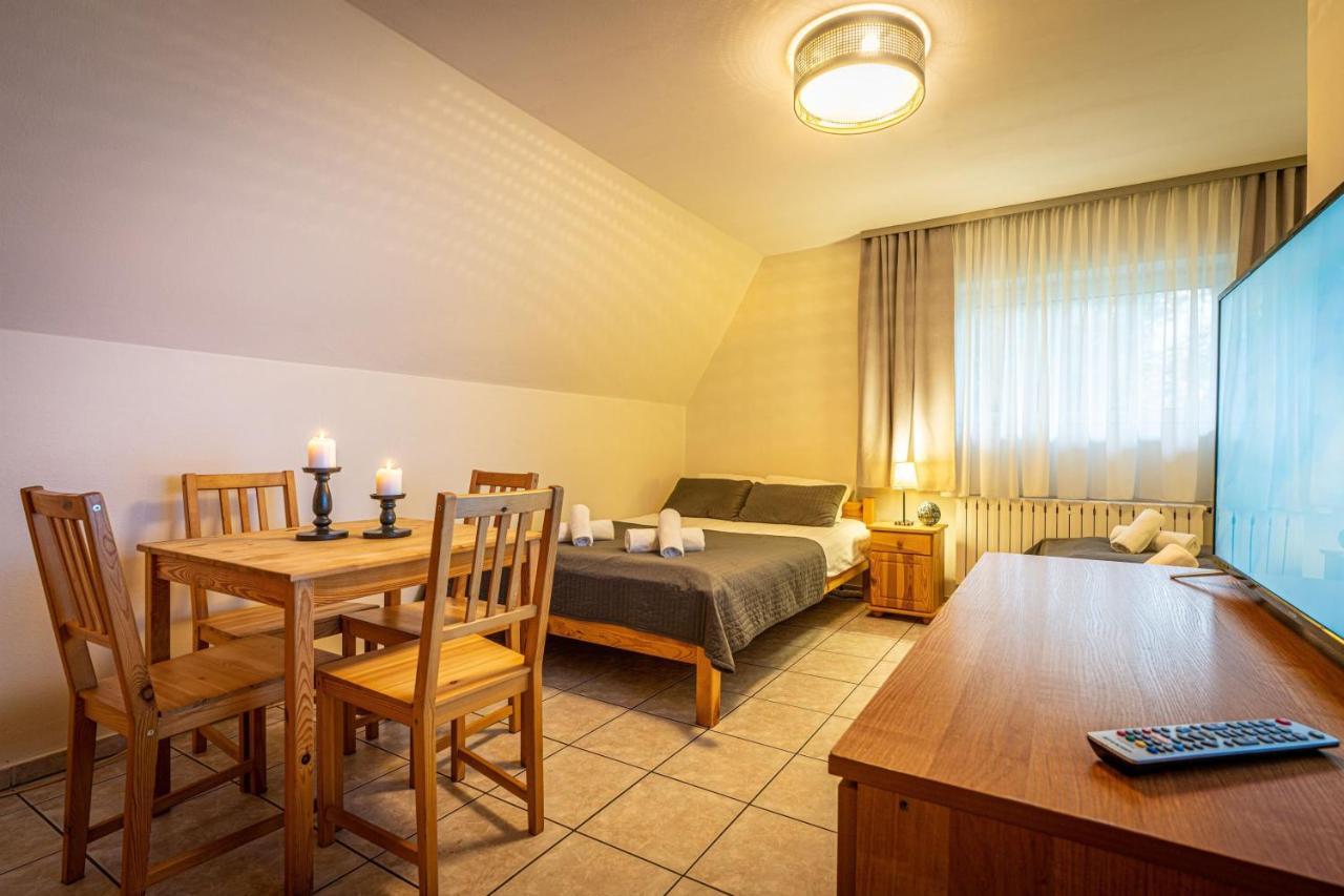 Liberta Inn - Pokoje Goscinne Закопане Екстер'єр фото